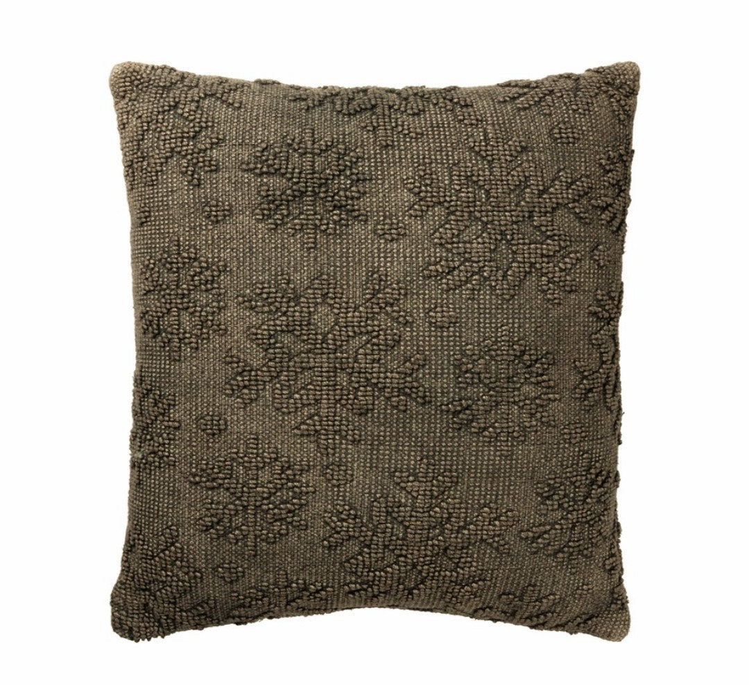 #105146  Snowflake Pillow 18x18